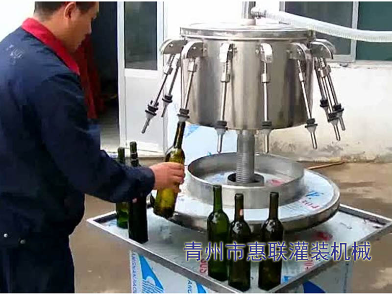 半自動虹吸式調味品灌裝機