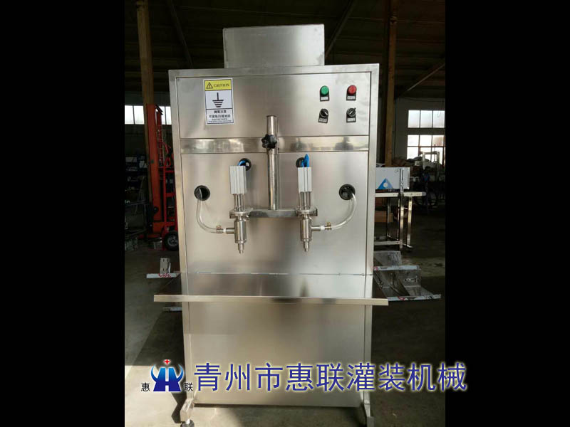 雙頭半自動(dòng)食用油灌裝機(jī)