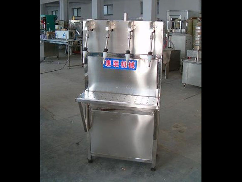 四頭虹吸式調味品灌裝機